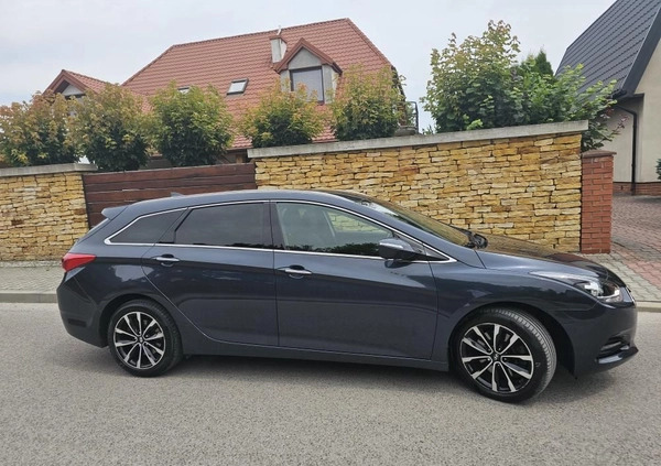 Hyundai i40 cena 44400 przebieg: 92000, rok produkcji 2015 z Lądek-Zdrój małe 631